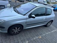 Gebraucht Peugeot 206 Quiksilver 109 PS (80 kW) 2003 Grau Kleinwagen
