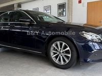 Gebraucht Mercedes E200 184 PS (135 kW) 2017 Blau Limousine