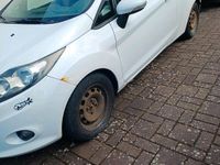 Gebraucht Ford Fiesta 96 PS (70 kW) 2009 Weiß Kleinwagen
