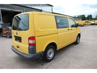 Gebraucht VW T5 84 PS (61 kW) 2010 Ginstergelb r1032 Van