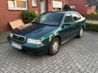 Używany Skoda Octavia 75 KM (55 kW) 1997 Zielony Sedan/Limuzyna