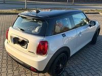 Gebraucht Mini Cooper SE 136 kW (185 PS) 2020 Silber Kleinwagen