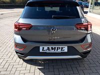Gebraucht VW T-Roc Life 110 PS (80 kW) 2023 Grau SUV