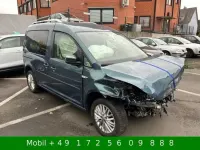 Gebraucht VW Caddy Comfortline 125 PS (91 kW) 2017 Grün Van / Kleinbus
