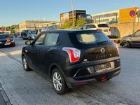 Gebraucht Ssangyong (KGM) Tivoli Quartz 116 PS (85 kW) 2017 Schwarz SUV