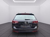 Gebraucht VW Passat 150 PS (110 kW) 2021 Schwarz Kombi