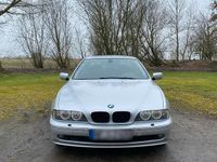 Gebraucht BMW 525 192 PS (141 kW) 2003 Silber Limousine