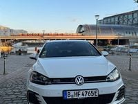 Second-hand VW Golf VII GTE 204 CP (150 kW) 2018 Alb Berlinǎ