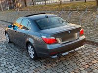 Gebraucht BMW 525 177 PS (130 kW) 2006 Grau Limousine