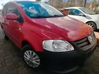Gebraucht VW Fox 90 PS (66 kW) 2005 Rot Kleinwagen