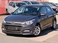 Gebraucht Hyundai i20 75 PS (55 kW) 2015 Limousine
