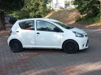 Gebraucht Toyota Aygo 68 PS (50 kW) 2014 Weiß Kleinwagen