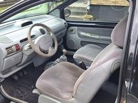 Gebraucht Renault Twingo Authentique 58 PS (42 kW) 1998 Schwarz Kleinwagen