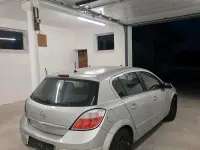 Second-hand Opel Astra 105 CP (77 kW) 2005 Argintiu Berlinǎ