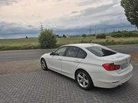 Gebraucht BMW 316 136 PS (100 kW) 2012 Weiß Limousine