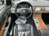 Gebraucht Jaguar XF Luxury 241 PS (177 kW) 2011 Ebony black Limousine
