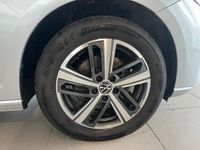 Gebraucht VW Caddy Style 122 PS (89 kW) 2024 Silber Van / Kleinbus