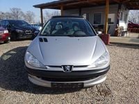 Gebraucht Peugeot 206 75 PS (55 kW) 1999 Silber Kleinwagen
