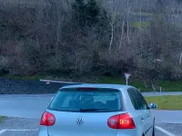 Gebraucht VW Golf V 105 PS (77 kW) 2005 Silber Kleinwagen