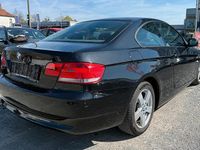 Usata BMW 320 177 CV (130 kW) 2009 Nero Coupé