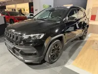 Usado Jeep Compass Night Eagle 131 HP (96 kW) 2023 Preto SUV