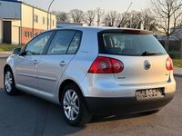 Gebraucht VW Golf V 105 PS (77 kW) 2007 Silber Limousine