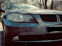 Gebraucht BMW 318 143 PS (105 kW) 2013 Grau Kombi