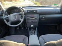 Gebraucht Audi A3 Ambiente 102 PS (75 kW) 2003 Silber Kleinwagen