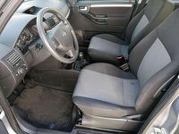 Gebraucht Opel Meriva Cosmo 101 PS (74 kW) 2004 Lichtsilber m2 Van / Kleinbus