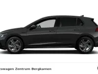 Gebraucht VW Golf VIII R-line 131 PS (96 kW) 2024 Grau Limousine