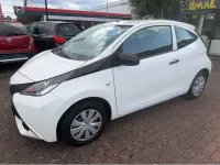 Gebraucht Toyota Aygo 69 PS (50 kW) 2016 Weiß Kleinwagen