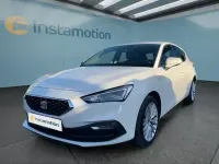 Używany Seat Leon 204 KM (150 kW) 2023 Biały Sedan/Limuzyna