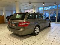 Gebraucht Mercedes E220 170 PS (125 kW) 2010 Grau Limousine