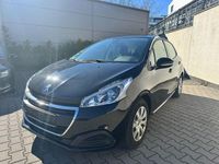 Gebraucht Peugeot 208 Active 82 PS (60 kW) 2016 Schwarz Kleinwagen
