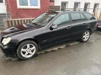 Gebraucht Mercedes C180 143 PS (105 kW) 2005 Schwarz Kombi