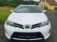 Gebraucht Toyota Auris Life+ 124 PS (91 kW) 2014 Weiß Limousine