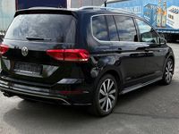 Gebraucht VW Touran Highline 179 PS (131 kW) 2018 Schwarz Van / Kleinbus