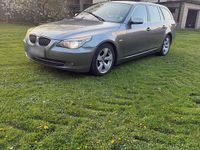 Gebraucht BMW 530 235 PS (172 kW) 2009 Silber Kombi