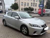 Gebraucht Lexus CT200h 99 PS (72 kW) 2015 Silber Limousine