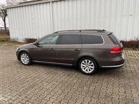 Gebraucht VW Passat Comfortline 140 PS (102 kW) 2014 Braun Kombi