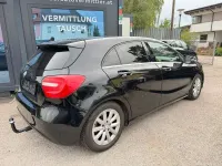 Gebraucht Mercedes A180 122 PS (89 kW) 2014 Schwarz Kleinwagen