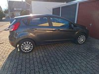 Gebraucht Ford Fiesta Trend 82 PS (60 kW) 2016 Grau Limousine