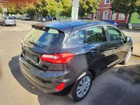 Gebraucht Ford Fiesta 101 PS (74 kW) 2022 Agate black Kleinwagen
