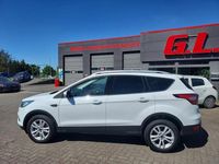 Gebraucht Ford Kuga 150 PS (110 kW) 2019 Weiß SUV