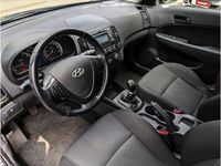 gebraucht Hyundai i30 cw 1.4 FIFA WM Edit Klima Sitzheiz TÜV NEU