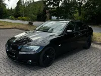 Gebraucht BMW 318 143 PS (105 kW) 2010 Schwarz Limousine