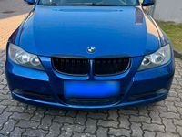 Gebraucht BMW 318 129 PS (94 kW) 2007 Blau Limousine