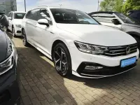 Gebraucht VW Passat R-line 150 PS (110 kW) 2024 Weiß Kombi