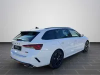 Gebraucht Skoda Octavia RS 245 PS (180 kW) 2024 Candyweiß Kombi