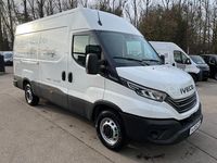 Gebraucht Iveco Daily 175 PS (128 kW) 2025 Weiss weiss Van / Kleinbus